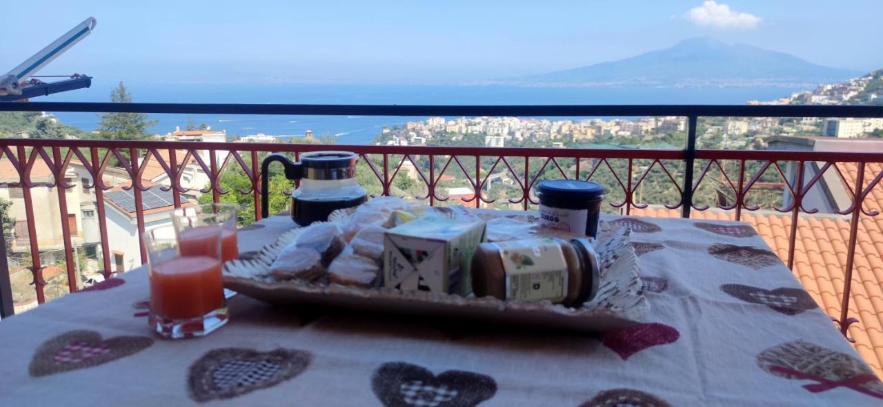Margherita House Sorrento Vico Equense Eksteriør billede